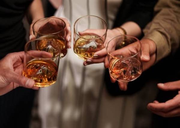 Handmade Armenian Glassware: A Modern Way to Celebrate Armenian Heritage