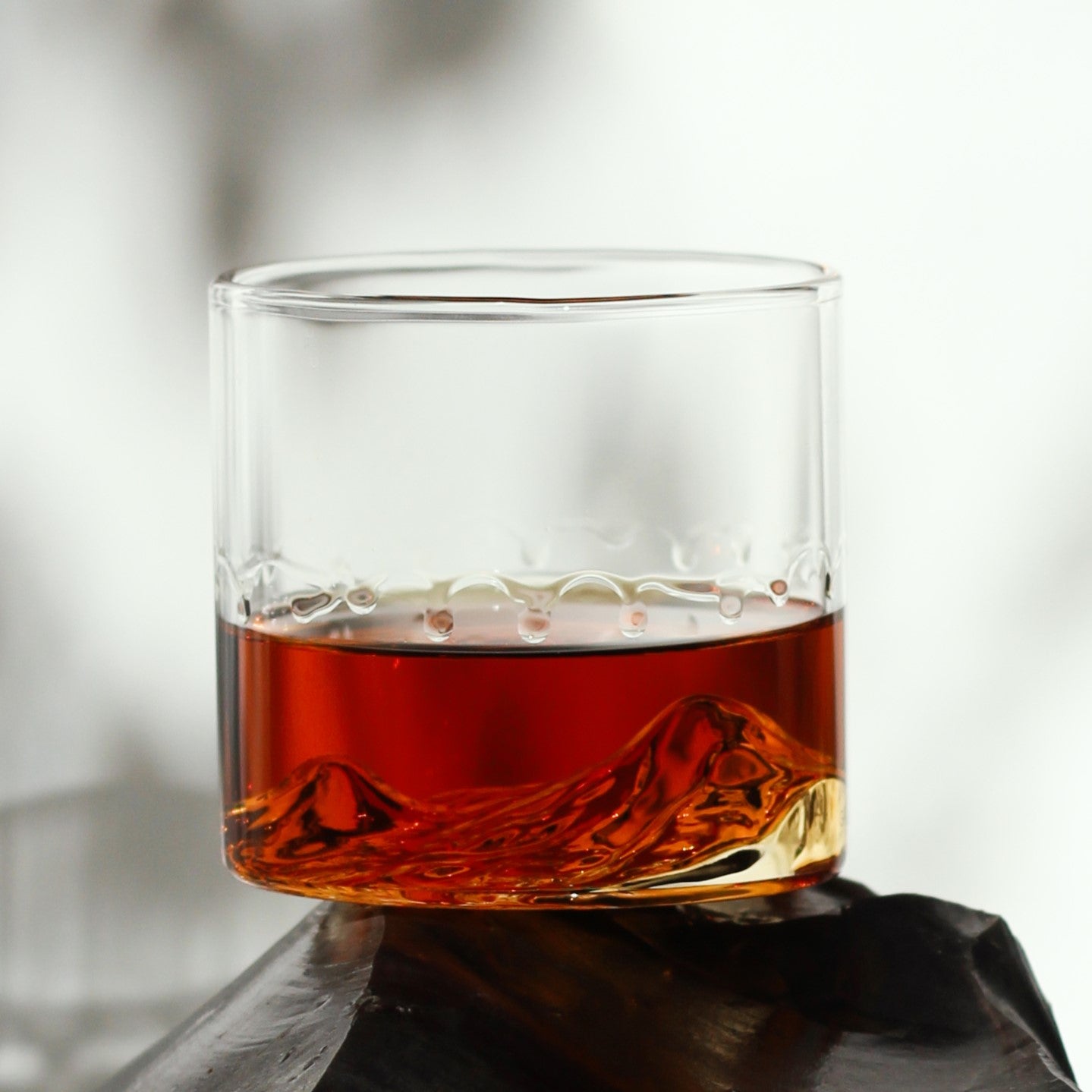 The Ararat Elegance Glass / An Eternal Emblem of the Homeland