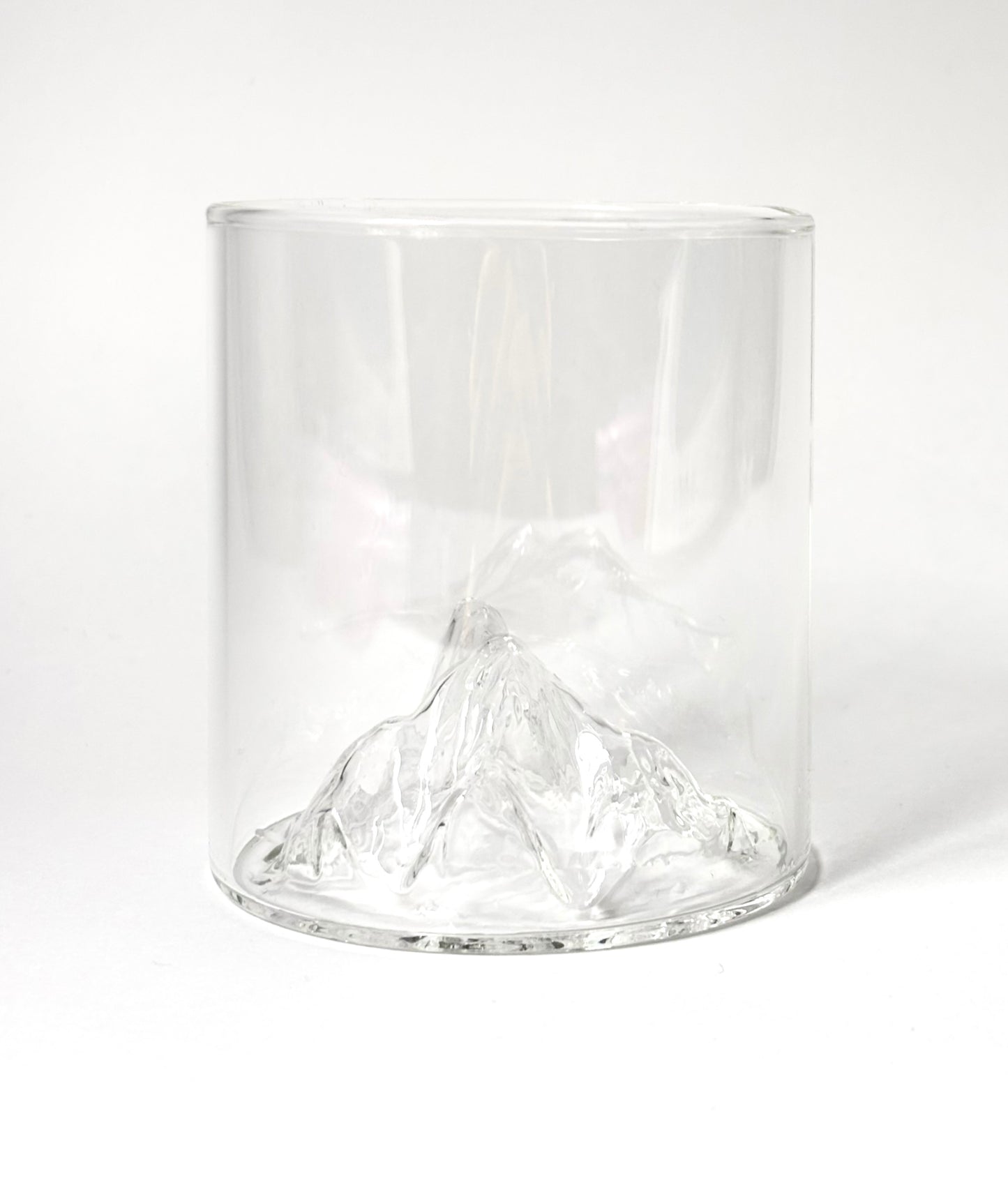 The Khustup Mountain Glass —The Legend of Syunik